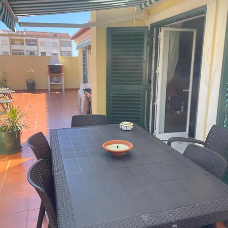 Penthouse -8 Beds - Lisbon 40 Min Apartment *