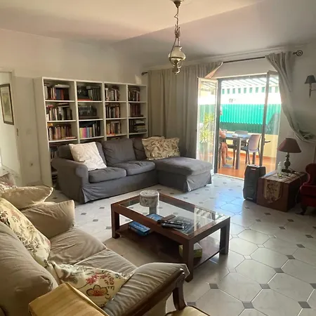 Penthouse -10 Pax - Frente A -lisbon 35 Minutos Appartement